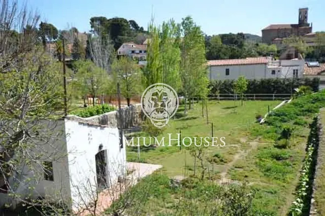 Terreno con muchas posibilidades en Tiana — 7