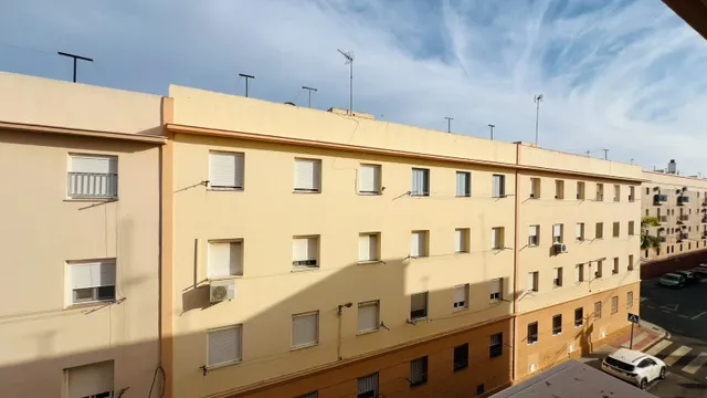 ZONA CARLOS III – SAN FERNANDO - ¡PISO CON 3 habitaciones MUY LUMINOSO! — 37