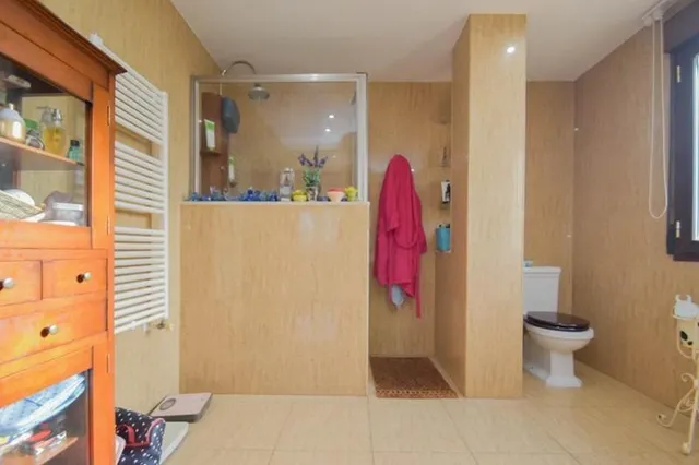 Chalet en venta en Maracena — 34