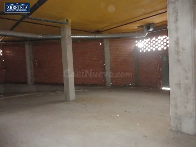 Gran local en LOS VALLES de 632 m2 y condiciones excepcional - foto 5