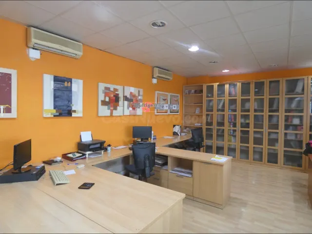 SANT ANTONI DE CALONGE: Local comercial de 440 m2, todo en p - foto 5