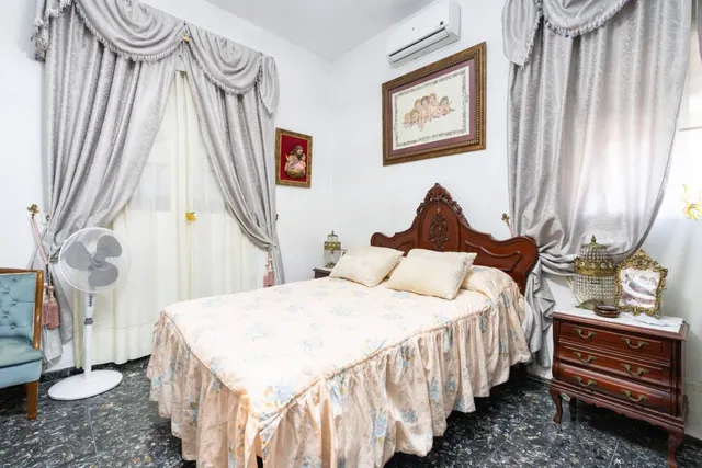 Chalet y parcela segregable en Palomares del Río — 25