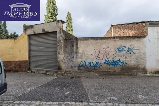 Casa con Parcela a Reformar en Granada — 35