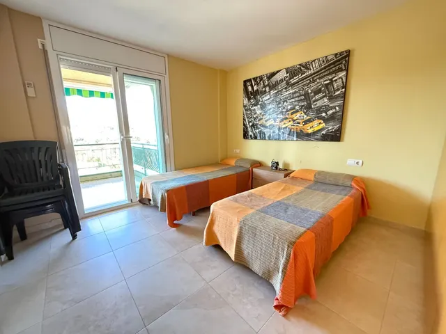 Exclusivo piso con dos terrazas, 3 habitaciones, piscina y maravillosas vistas en playa de aro — 14