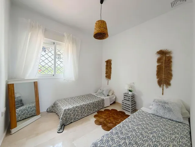 Bajo elevado con gran terraza, vistas al mar y parking privado en Benalmádena Pueblo — 30