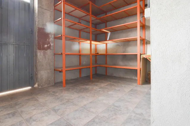 Urbis te ofrece un local en venta en Santa Marta de Tormes, Salamanca. — 12