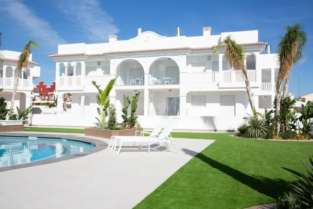 Apartamento en planta baja con jardín en Ciudad Quesada - foto 3