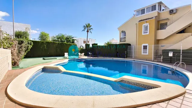 PLANTA BAJA CON PISCINA A 700 METROS DEL MAR EN EL ALAMILLO – REF. 1858 — 22