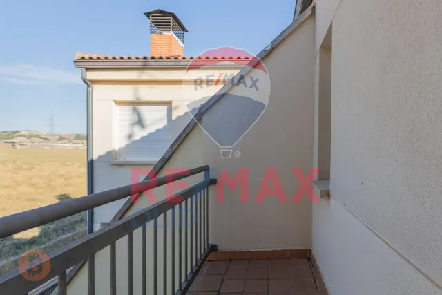 En venta Chalet adosado unifamiliar en Santovenia de Pisuerga — 34