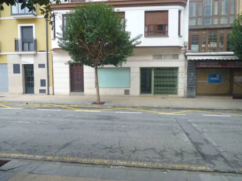 Loca lcomercial en Estella muy centrico