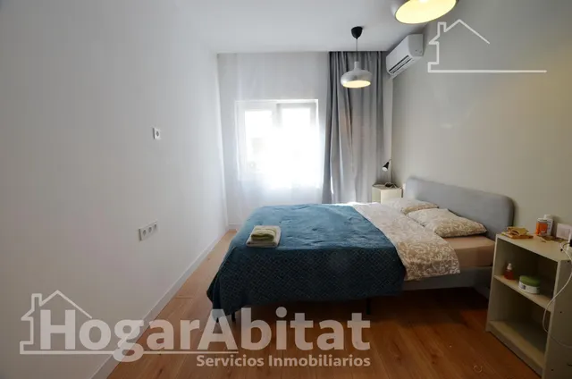 ¡REFORMADO TOTALMENTE! BONITO, AMPLIO Y LUMINOSO CON BALCÓN — 26
