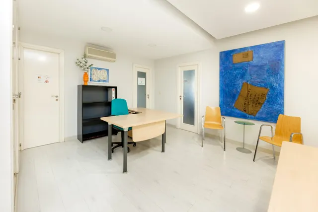 Gran vivienda en Plaza Los Campos - 7 habitaciones — 14