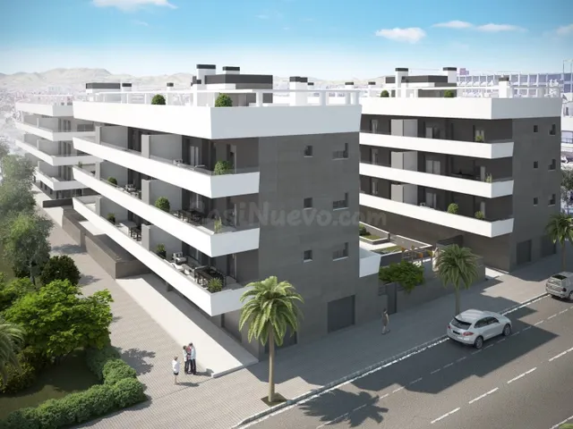 VENTA DE VIVIENDA EN ZONA CAMPO DE FÚTBOL 4 DORMITORIOS Y GR