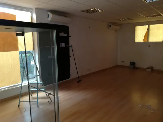 ALQUILER LOCAL COMERCIAL EN NERVIÓN — 3