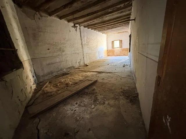 Oportunidad!! Casa grande esquinera a Santa Coloma de queralt por 105.000eur con muchas posibilidades. — 21