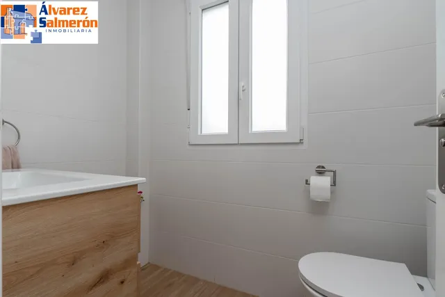 Encantadora Casa Reformada en Ogijares con Vistas y Espacios para Disfrutar — 14