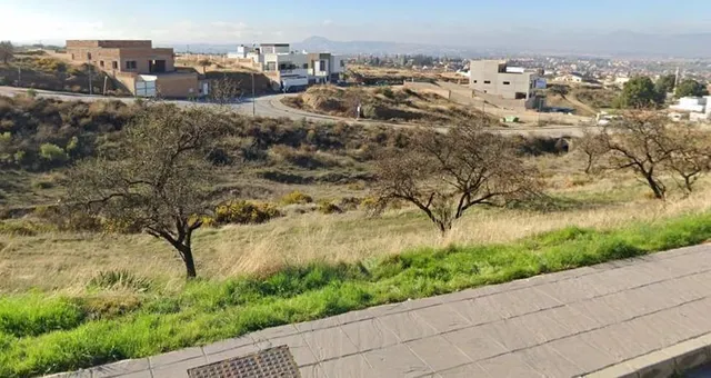 Parcela perfecta en La Zubia en la calle Gredos — 3