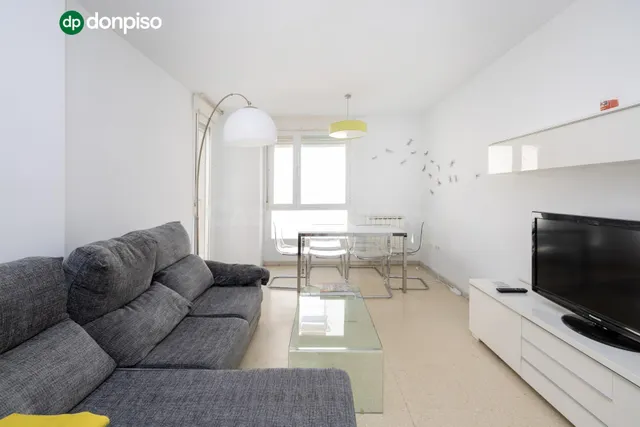 VPO - PISO DE 2 habitaciones CON GARAJE, TRASTERIO Y PATIO DE 82 M2 — 4
