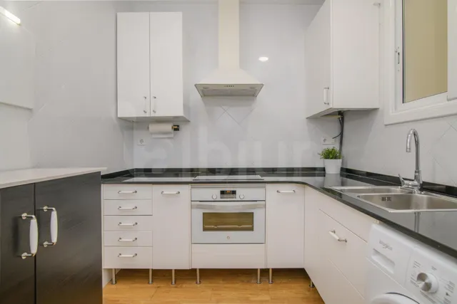 Vivienda con balcón y ascensor en pleno corazón del Gòtic — 22