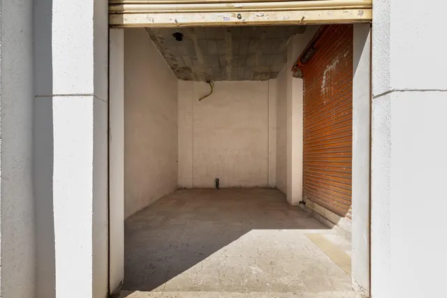 LOCAL COMERCIAL - CERRO DE LOS MACHOS. — 11