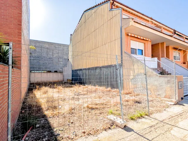 PARCELA URBANA EN VENTA EN AMPOSTA — 4