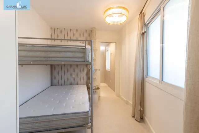¡exclusivo apartamento en primera linea de playa con reforma integral de alta gama! — 26