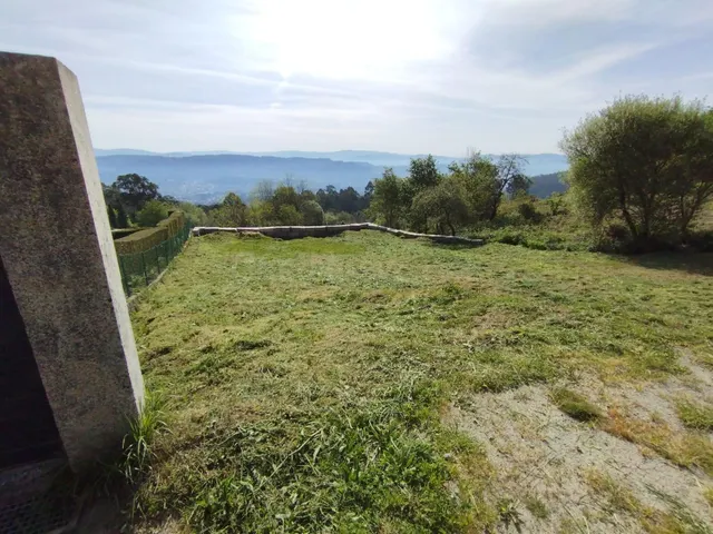 REF 2682 SOLAR DE 1204 m2 CON PROYECTO Y LICENCIA CERCA CUVI - foto 2