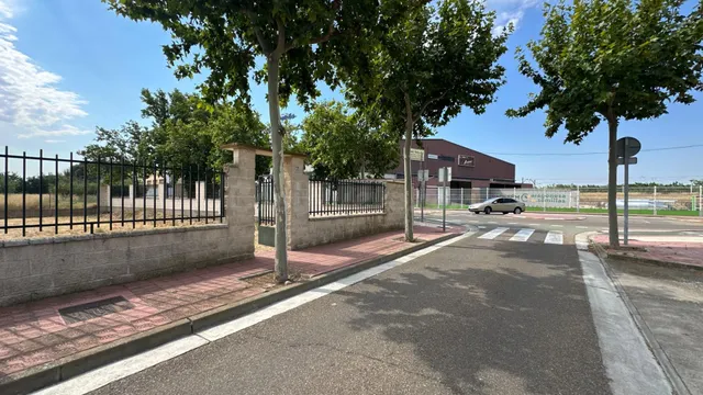 Oportunidad de Construcción Inmediata: Terreno Urbano en Ute - foto 2
