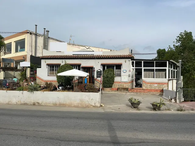 Local comercial 366m² en venta - South of spain