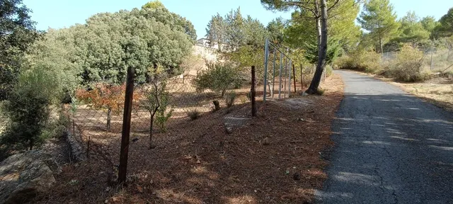 Amplio Chalet en Los Villares con Piscina y Gran Parcela — 6