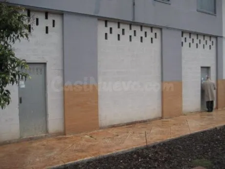 Local comercial 150m² en venta - Parque Alcosa - foto 2