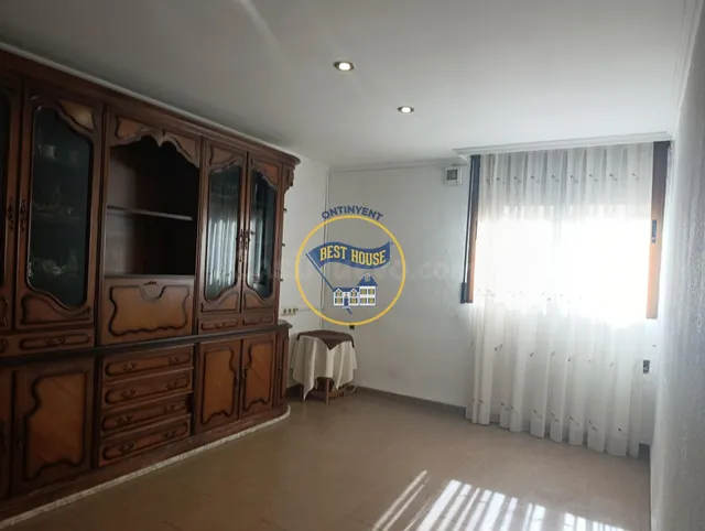 Oportunidad primer piso sin ascensor reformado en Ontinyent — 3