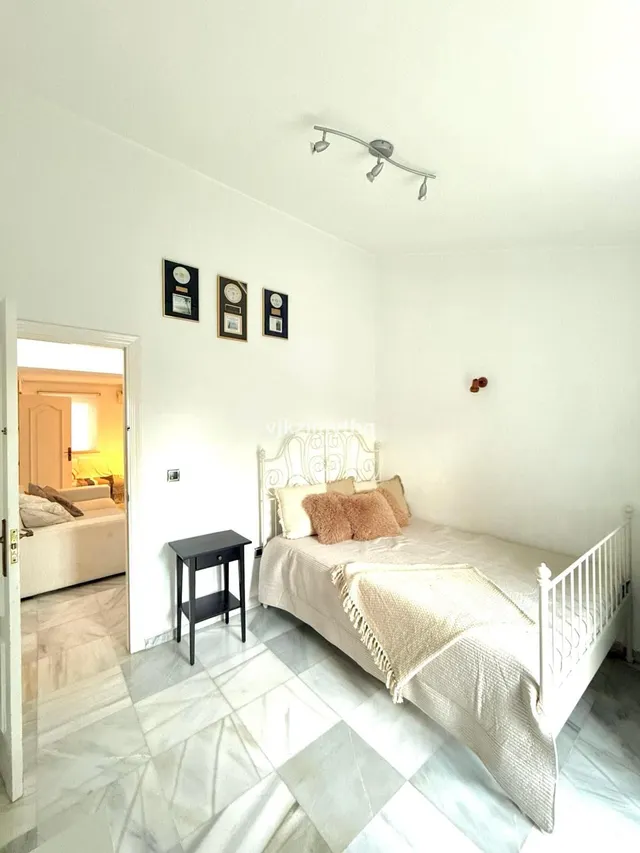 Chalet 6 habitaciones 637m² en venta - Centro — 38
