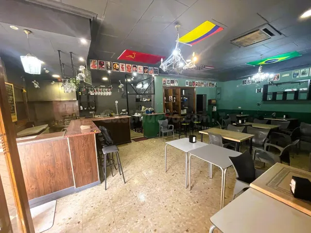 ALQUILER DE CAFETERIA CON LICENCIA-POSIBILIDAD DE TERRAZA — 4