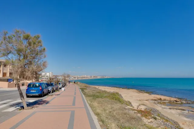 Spacious Apartment in Lomas de Mar, Torrelamata — 50