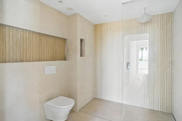 Apartamento de dos dormitorios bellamente reformado en la comunidad cerrada de Jardines de Andalucía — 8