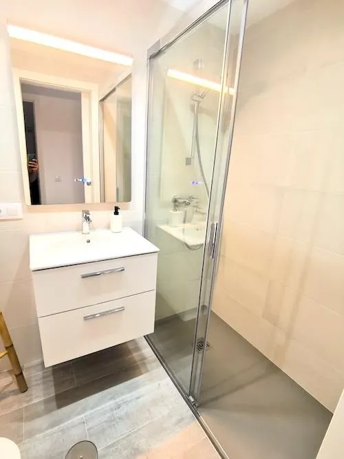 Ático exclusivo reformado con 3 suites, garaje y trastero — 16