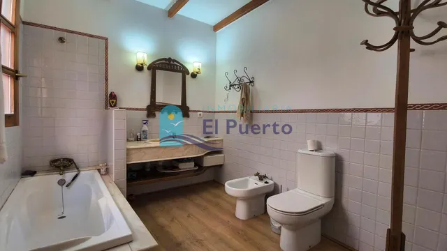 Casa en  Totana con 5 dormitorios y gran patio – ref. 2063 — 33