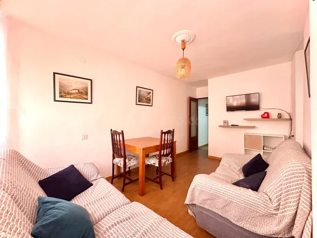 Piso en venta en Avenida Dilar — 4