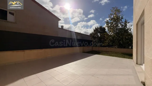 Chalé adosado, con terraza 30m , jardín 70m , garaje para 2  - foto 5