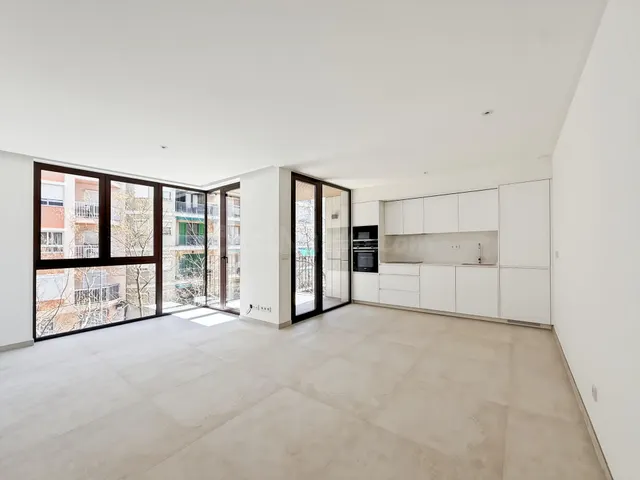 Apartamento de Obra Nueva de 1 Dormitorio con Piscina, Gimna - foto 2