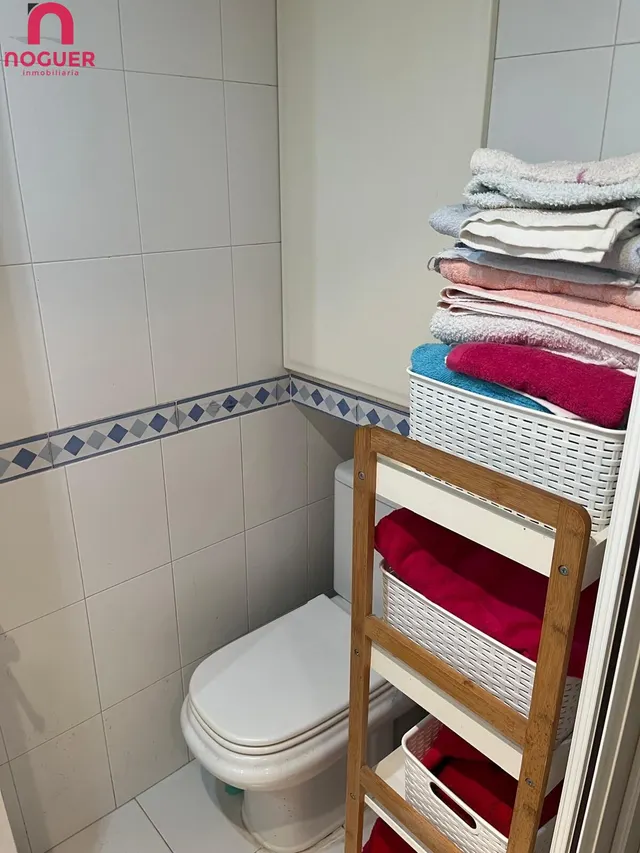 PISO ZONA ZOCO DE CUATRO DORMITORIOS , DOS BAÑOS , TERRRAZA Y  ASCENSOR — 40