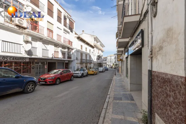 Hermoso local en el centro de Montefrio — 29