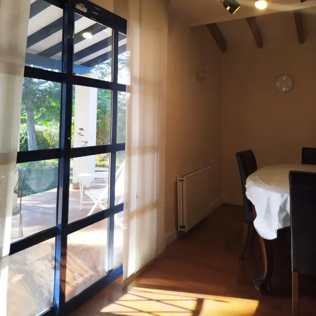 ALQUILER CASA INDEPENDIENTE PARA DISFRUTAR EN FAMILIA EN MASÍA DE TRAVER – RIBA-ROJA DE TÚRIA — 26