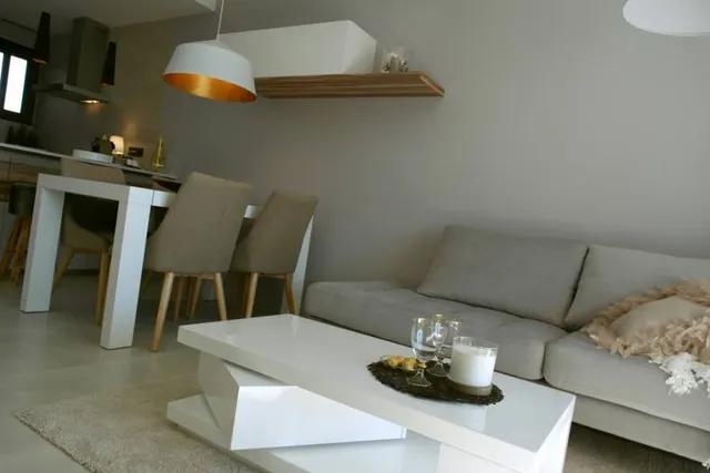 Obra Nueva. Bungalows desde 219.000 €. 2 y 3 dormitorios y 2 baños. Piscina comunitaria. — 14