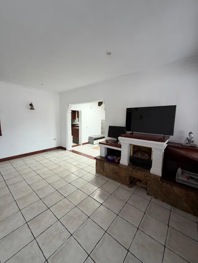 Villa con carácter, piscina privada y vistas al mar en Costa Adeje — 17
