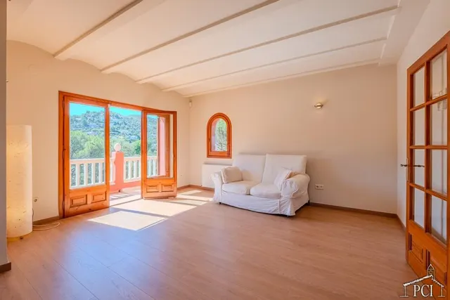 CHALET CON LICENCIA TURÍSTICA Y PISCINA PRIVADA - CALONGE — 9