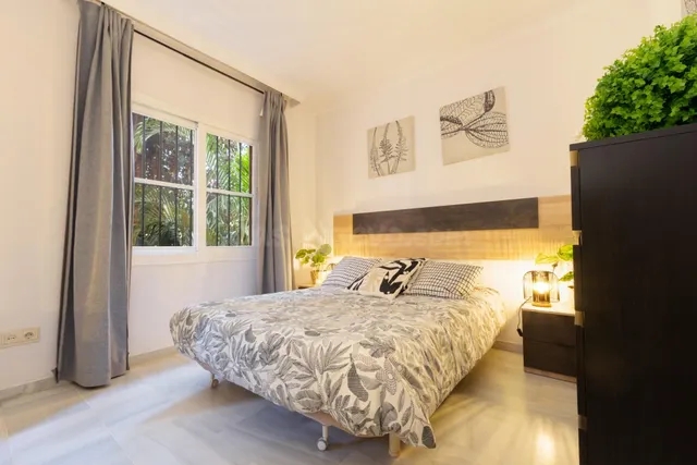 PISO DE 1 DORMITORIO + HABITACIÓN AUXILIAR Y AMPLIA TERRAZA  - foto 4