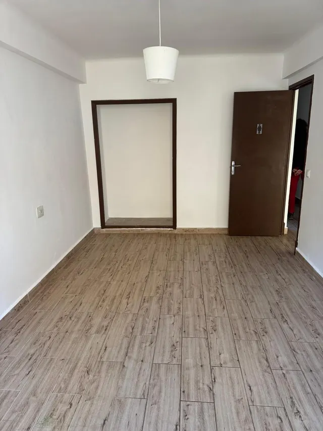 Piso de 3 habitaciones con ascensor junto a calle Aragón – Palma — 17