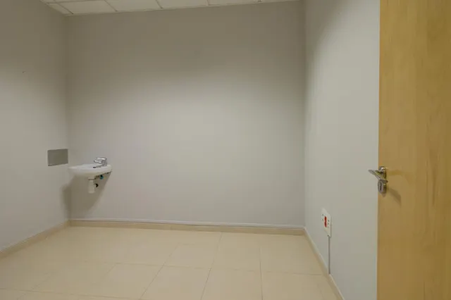 UN ESPACIO PREPARADO PARA TU PRÓXIMO NEGOCIO — 27